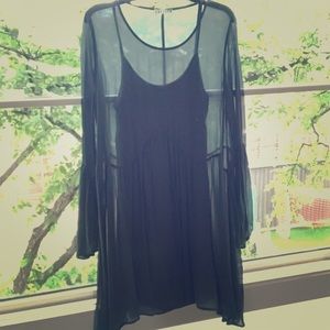 LACAUSA tunic in moss from 2016 Anthropologie.